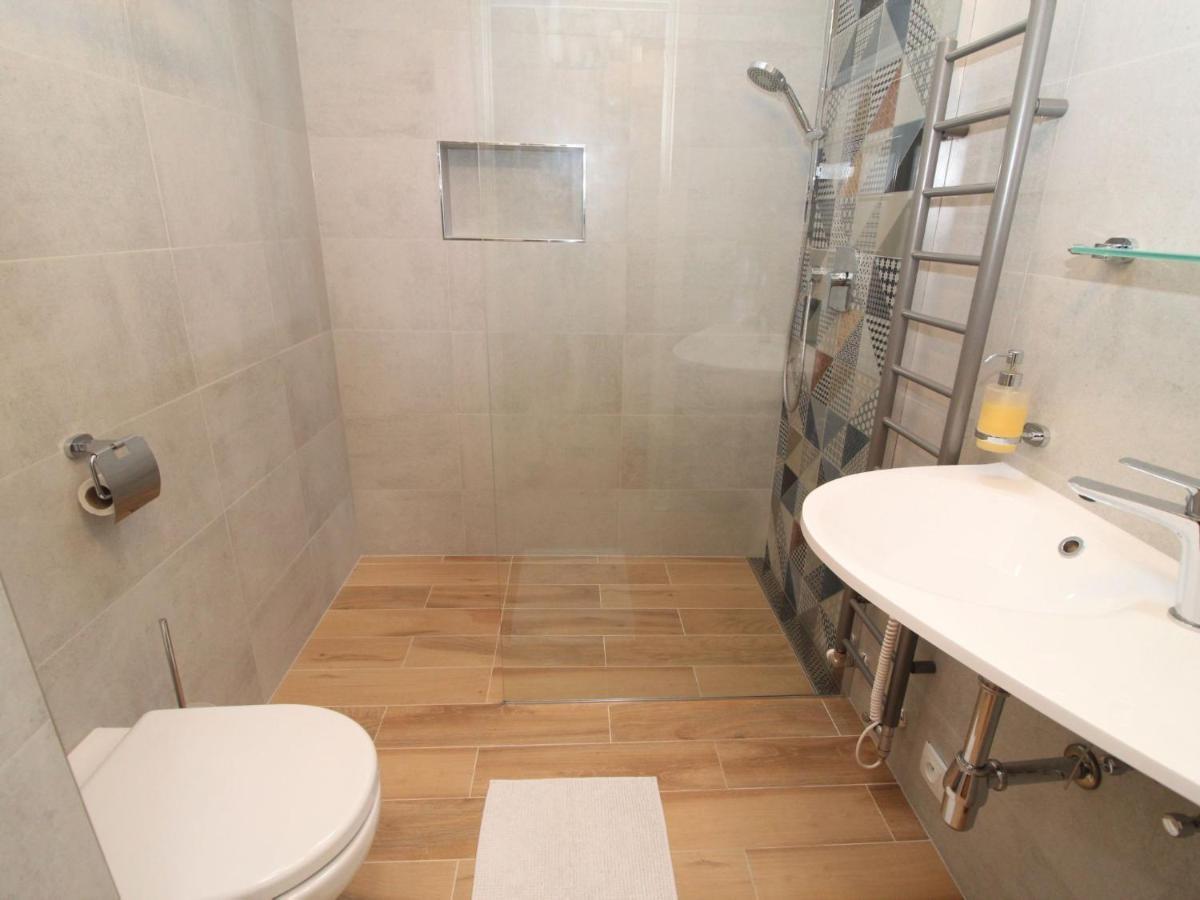 Apartment Apartment O21 By Interhome Prague